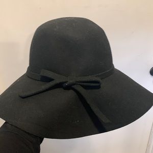 Black wool floppy hat